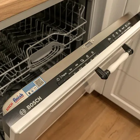 Modern Escape With Private Parking ヴァルナ