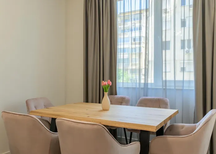 Apartment Modern Escape With Private Parking Varna