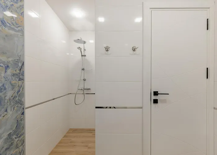 Apartment Modern Escape With Private Parking